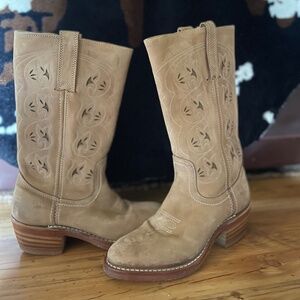 FRYE ladies “Austin” boot